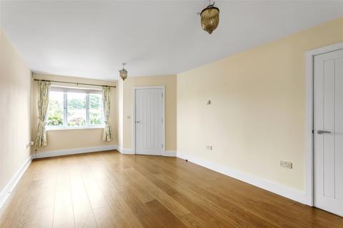 3 bedroom semi-detached house for sale, Middle Street, Strood Green, Betchworth, Surrey, RH3