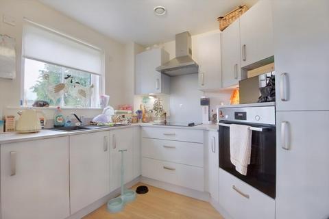 1 bedroom apartment for sale, Station Road, Buxton