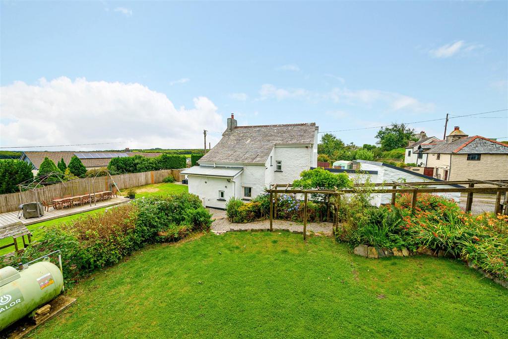 Trewassa, Camelford 4 bed detached house for sale £475,000