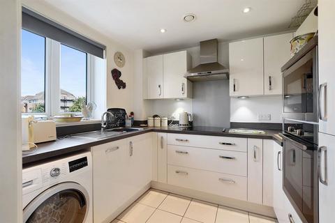 1 bedroom apartment for sale, Landmark Place, North Orbital Road, Denham, Uxbridge, UB9 5HB