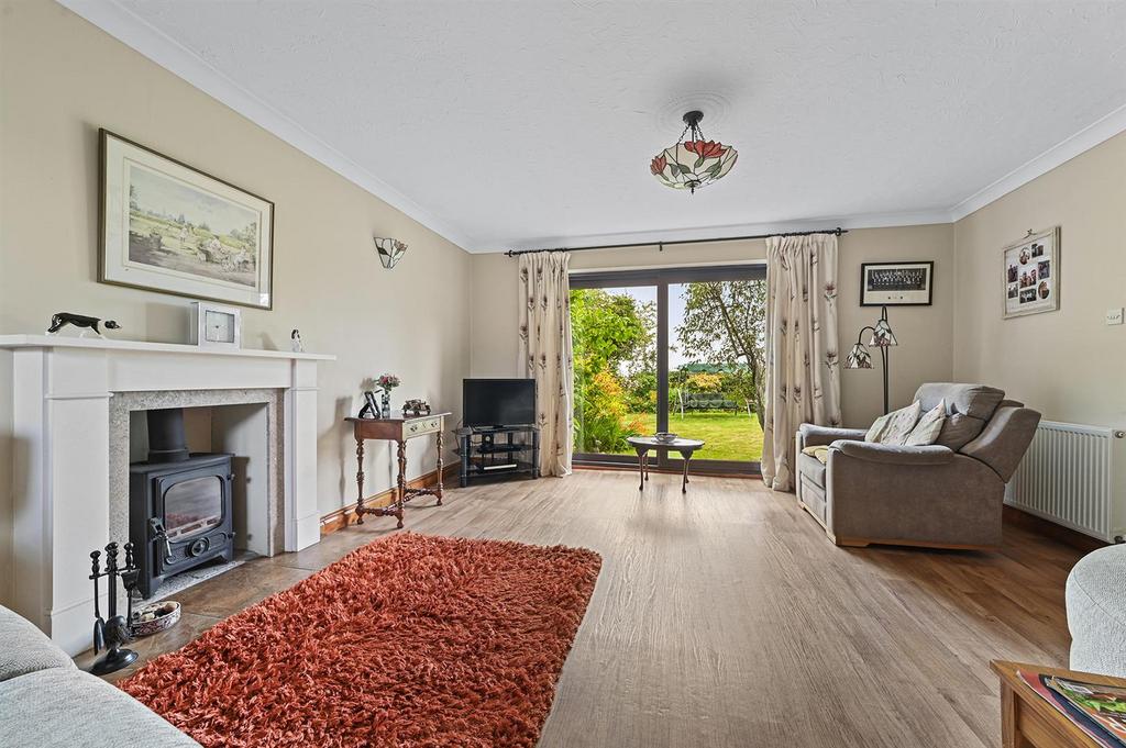 Tye Green, Alpheton 3 bed detached house for sale £545,000
