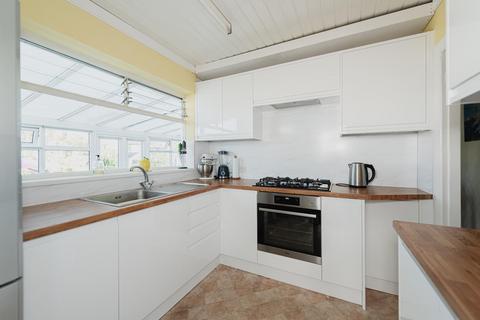 49 Grafton Road, Worcester Park, KT4 7QQ