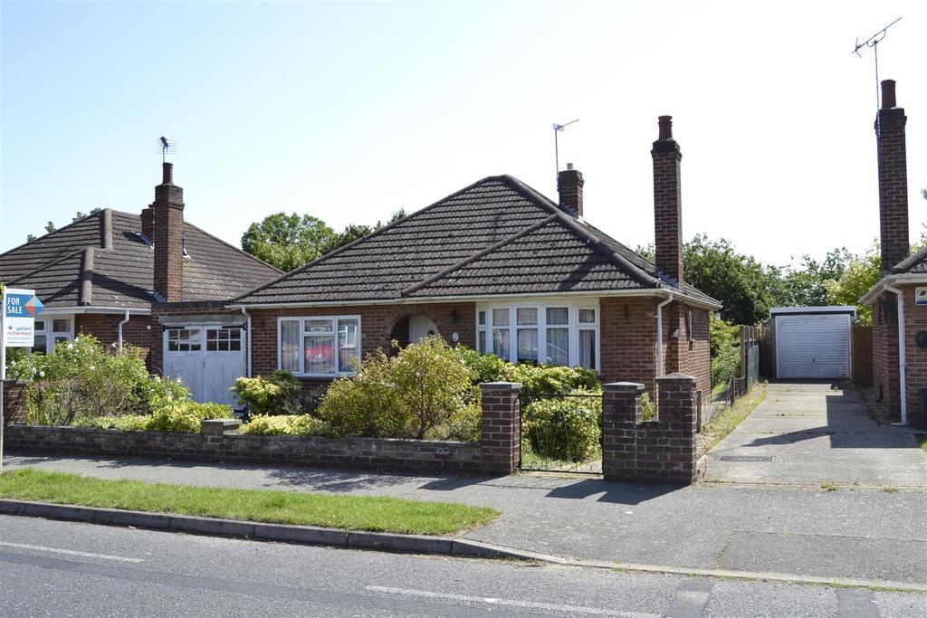 The Commons, Colchester 2 bed detached bungalow for sale £300,000