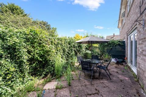 8 Cyclamen Way, Epsom, KT19 9LY