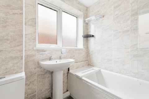 8 Cyclamen Way, Epsom, KT19 9LY