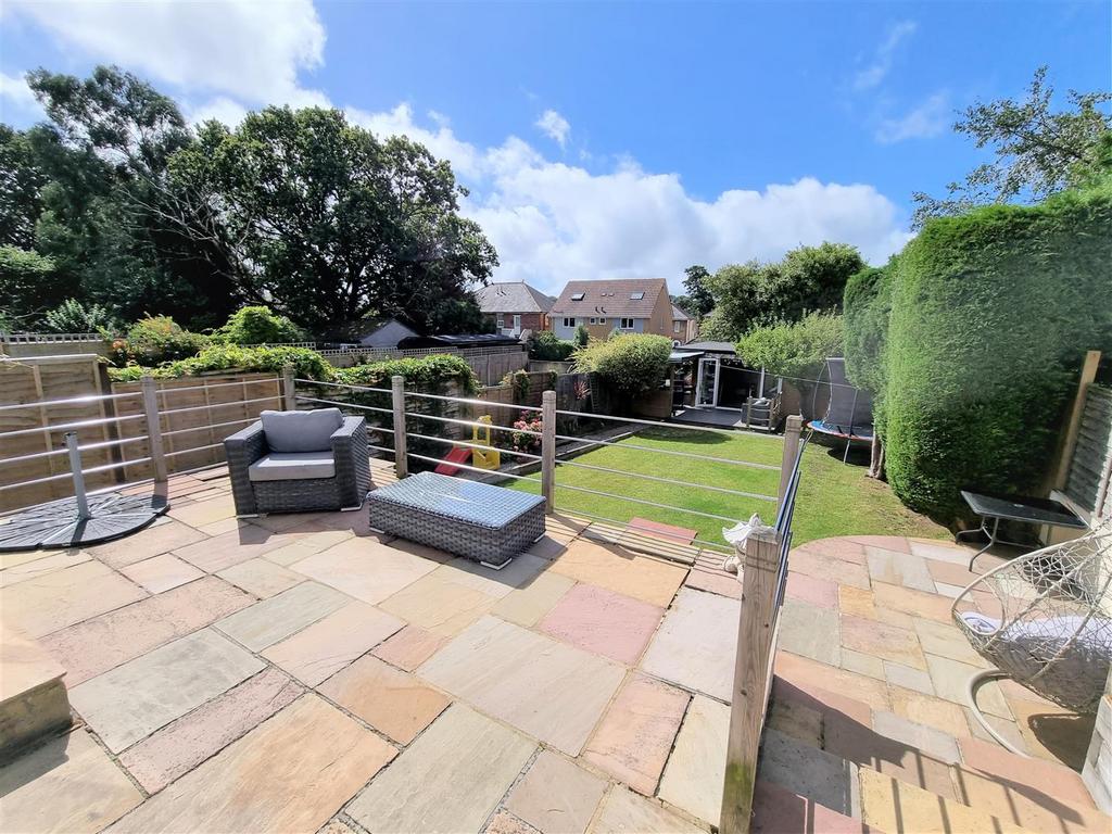 Fortescue Road, Poole BH12 3 bed detached house for sale £425,000