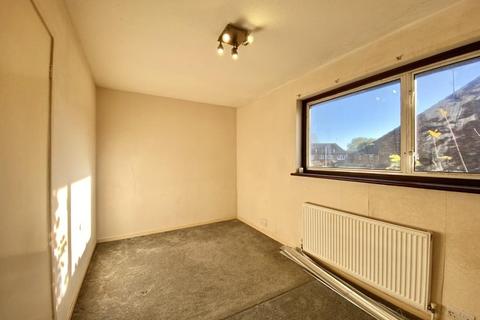8 Aldenham Drive, Uxbridge, UB8 3UA
