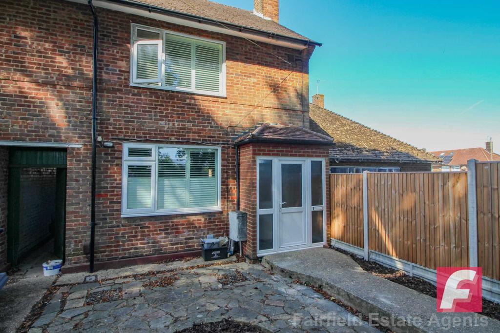 Swanston Path, South Oxhey 2 bed terraced house for sale £464,950