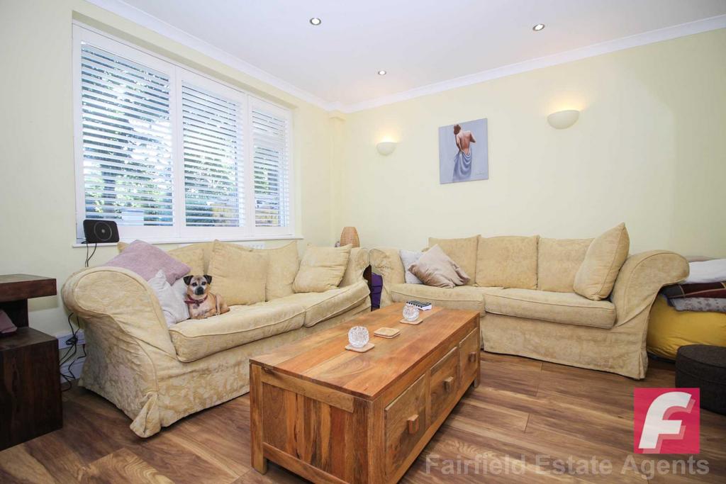 Swanston Path, South Oxhey 2 bed terraced house for sale £464,950