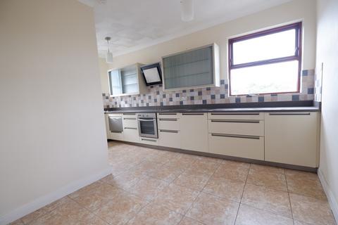 2 bedroom flat for sale, Flat 3, 9 Elm Grove Road, Dinas Powys, Vale of Glamorgan. CF64 4AA