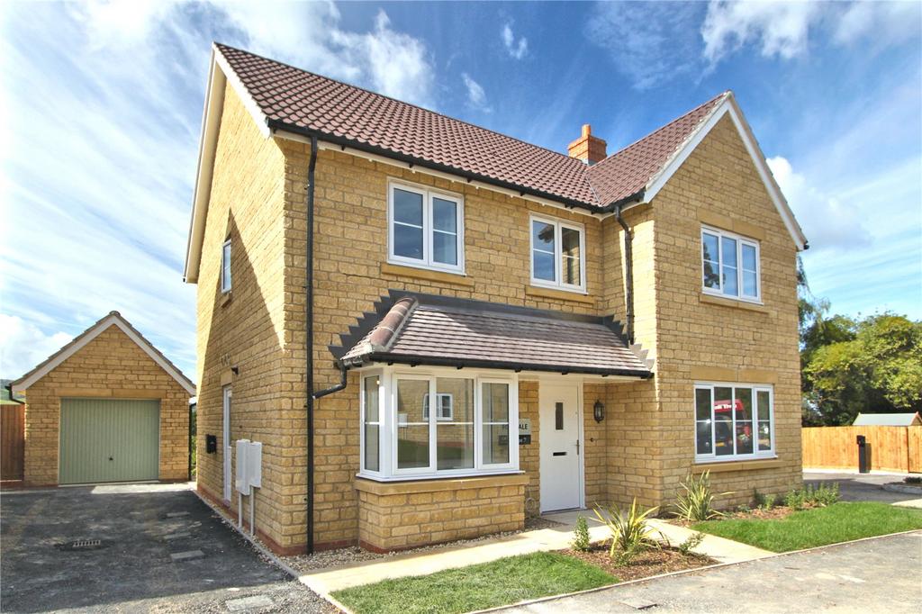 Brookthorpe Park, Brookthorpe, Gloucester, Gloucestershire, GL4 4 bed detached house for sale