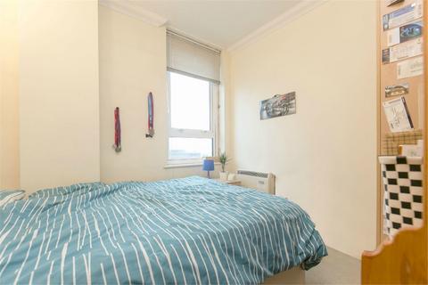 2 bedroom apartment to rent, Lanark Square, London, E14