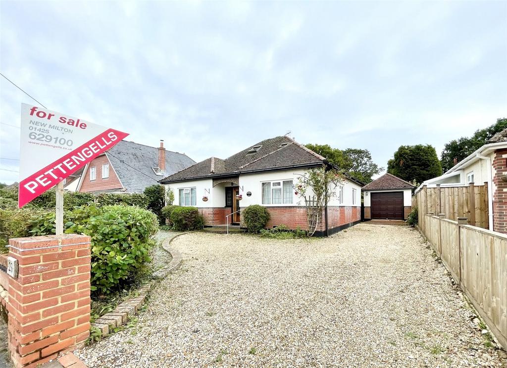 Marley Avenue, New Milton, Hampshire... 3 bed bungalow £635,000