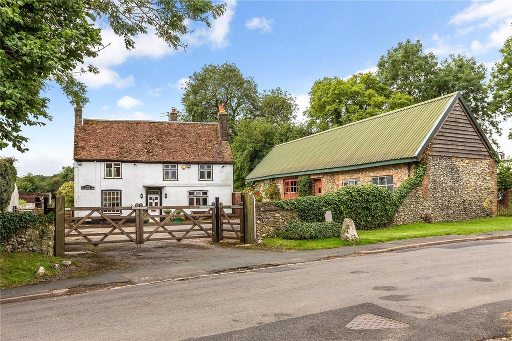 Common Road, Kensworth, Dunstable, Bedfordshire, LU6 4 bed equestrian