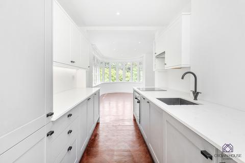 undefined, Edgware Court, Edgware, Greater London, HA8