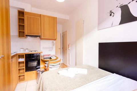 Studio to rent, North Gower Street, Euston, London, NW1