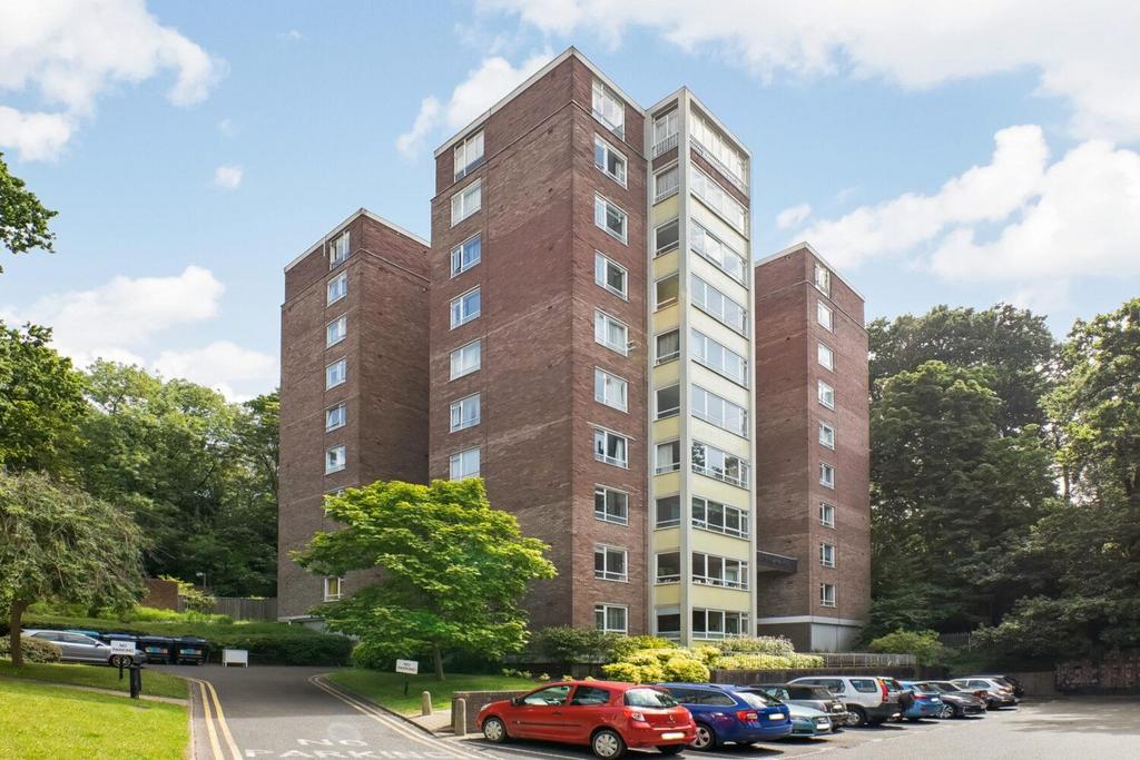 Lymer Avenue, Crystal Palace, London, SE19 2 bed apartment for sale £