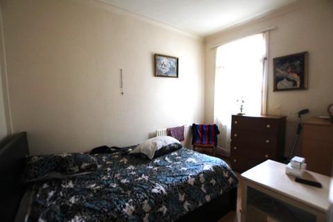 1 bedroom flat for sale, Forest Gardens, Bruce Grove, London, N17