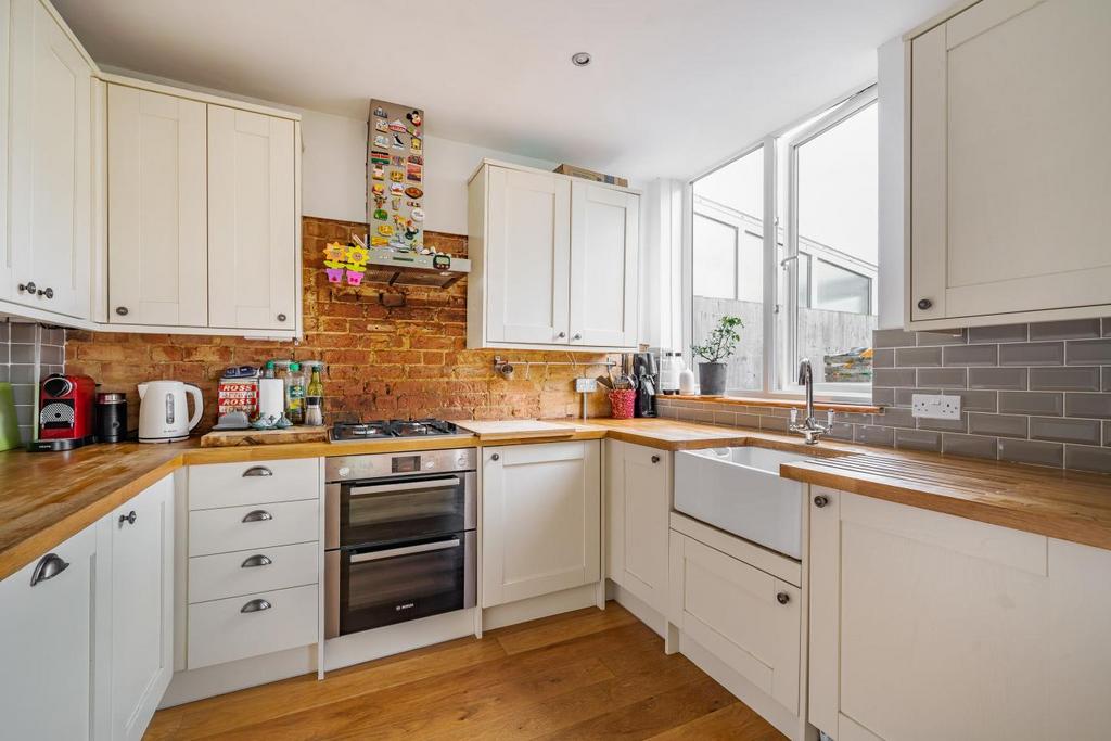 Chesham Road, Penge 5 bed terraced house £800,000