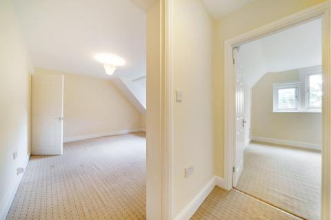 2 bedroom flat to rent, Camberley,  Surrey,  GU15