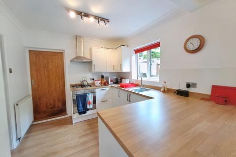 15 Beaufront Avenue, Hexham, NE46 1JD