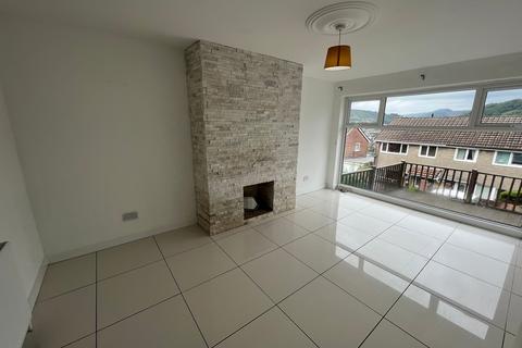 14 Hillcrest Drive, Porth, CF39 9HU