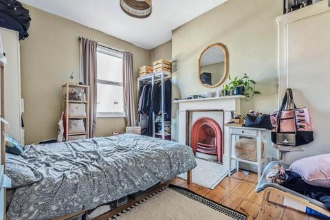 184a Battersea Park Road, London, SW11 4ND