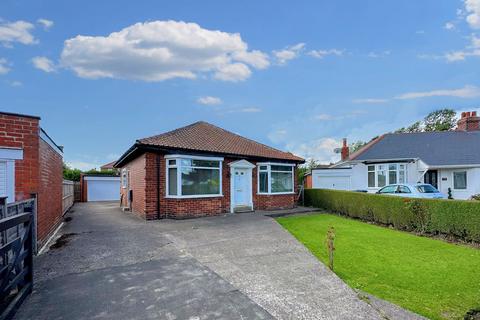 2 bedroom bungalow for sale - Broomfield Avenue, Walkerville, Newcastle upon Tyne, Tyne and Wear, NE6 4PH