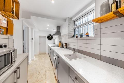 126b Devonshire Road, London, SE23 3SZ
