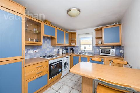 4 bedroom flat to rent, Merton Court, Brighton Marina, BN2