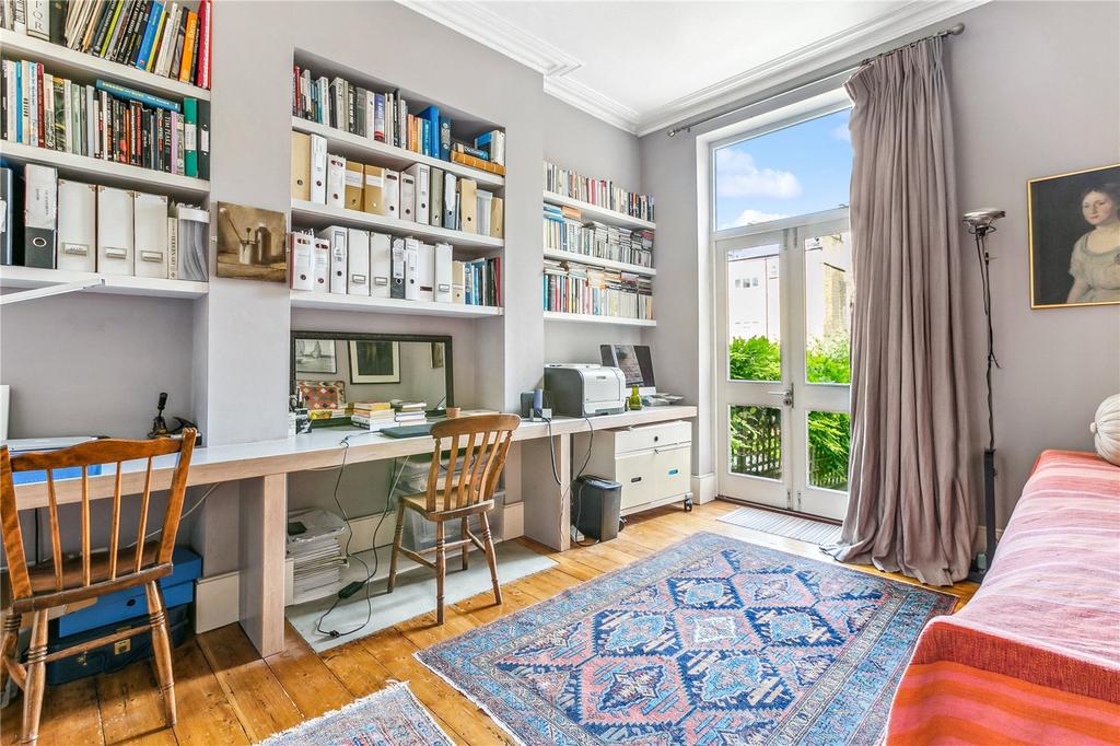 Bedroom/Study