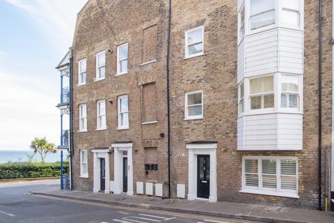Victoria Parade, Broadstairs, Kent, CT10