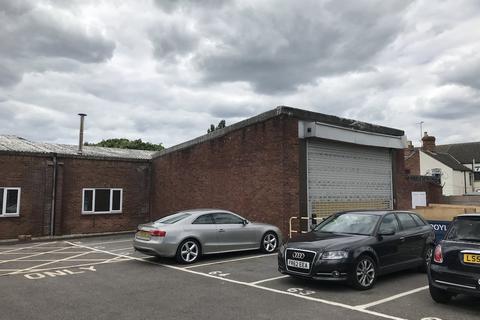 Industrial unit to rent - Industrial Unit, Kingsholm Business Park, St Catherine Street, Gloucester, GL1 2BX