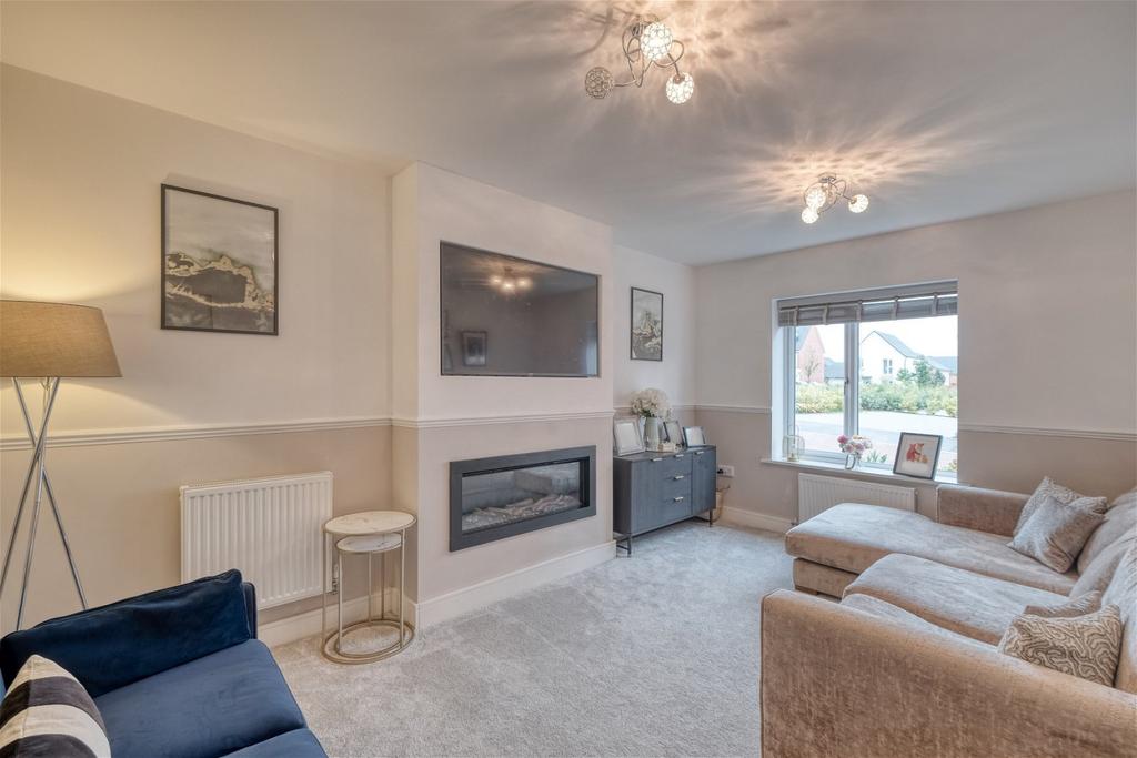 Hackett Street, Cofton Hackett... 4 bed detached house £375,000