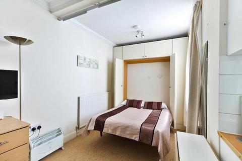11 Talbot Square, London, W2 1TR