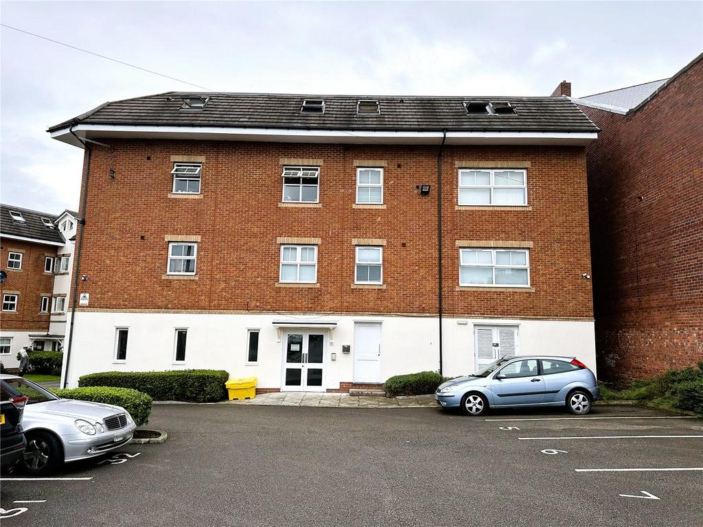 Laygate, South Shields, Tyne and Wear, NE33 2 bed apartment for sale
