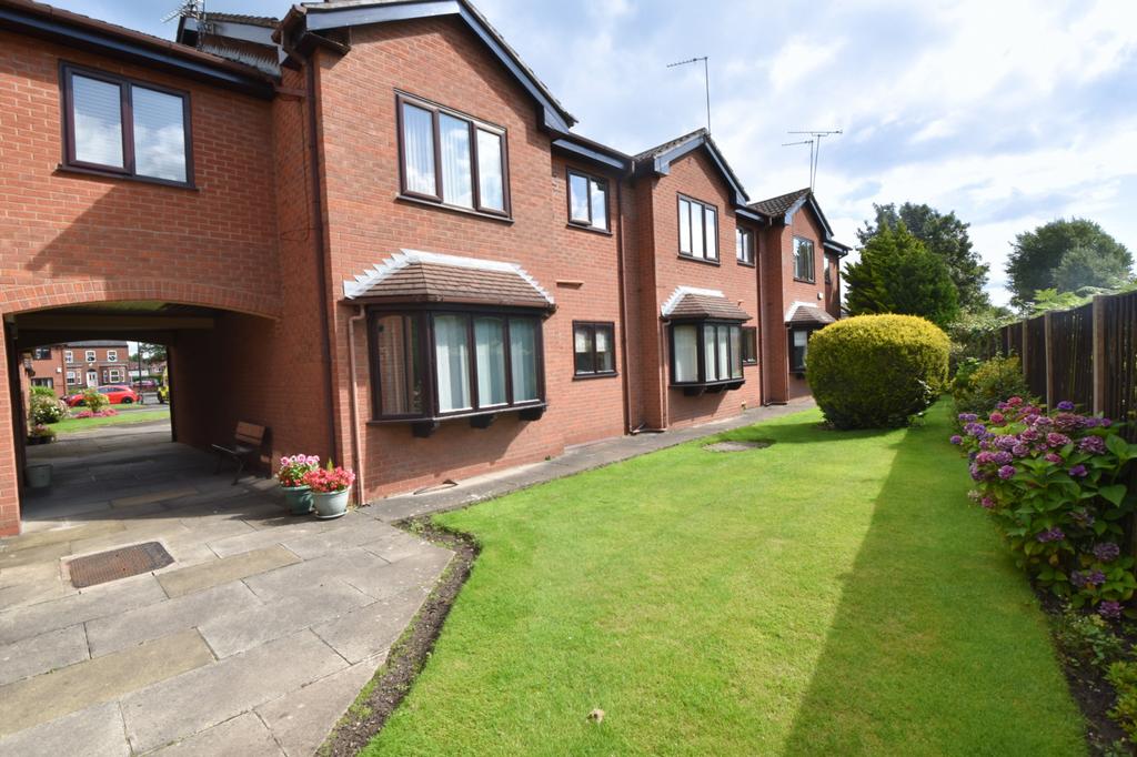 Legwood Court, Flixton Road, Urmston... 1 bed flat for sale £155,000