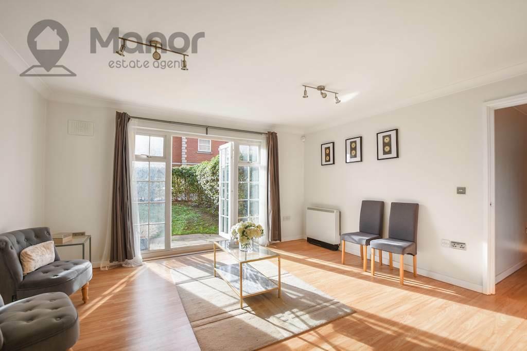 Queensberry Place, Manor Park, E12 6UW 2 bed flat £1,850 pcm (£427 pw)