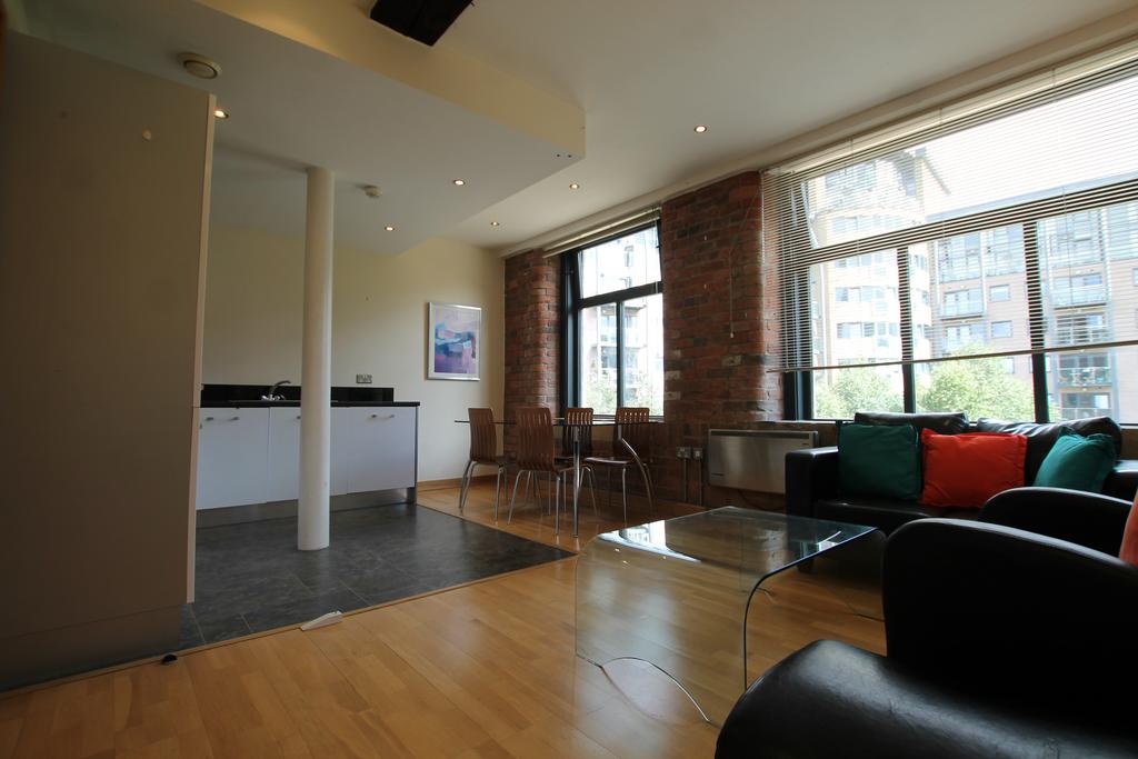 Victoria Mills, Salts Mill Road... 3 bed flat to rent £975 pcm (£225 pw)