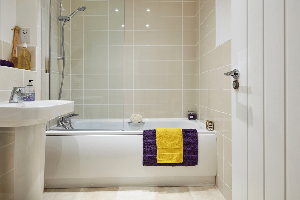 Family bathroom free for you to personalise...