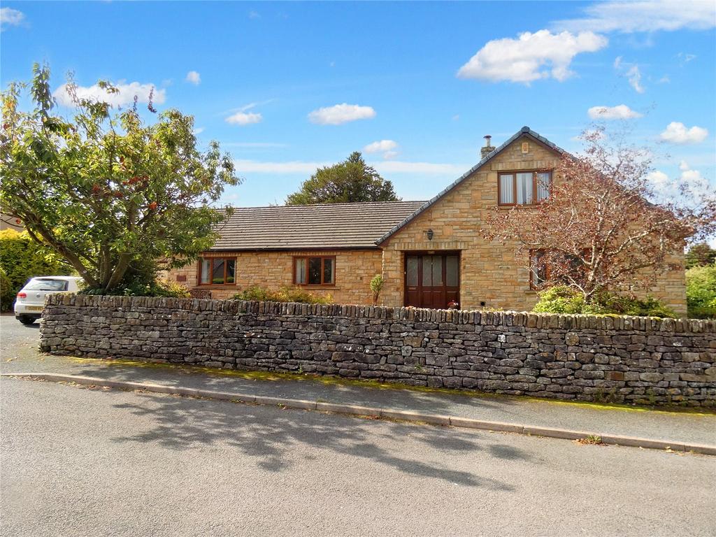 Manor Court, Kirkby Stephen, Cumbria, CA17 4 bed bungalow for sale £