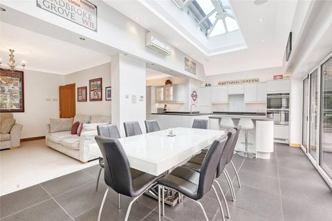 4 bedroom detached house for sale, Brook Road, Brentwood, CM14