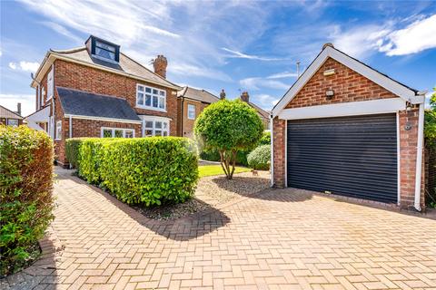 3 bedroom detached house for sale, Queen Mary Avenue, Cleethorpes, Lincolnshire, DN35