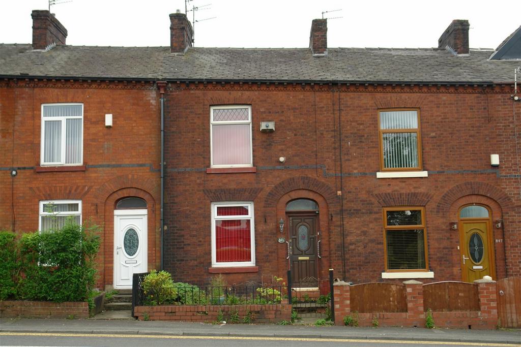 Middleton Road, Chadderton 2 bed terraced house for sale £95,000