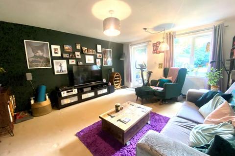 39 Dore Close, Northampton, NN3 8PZ