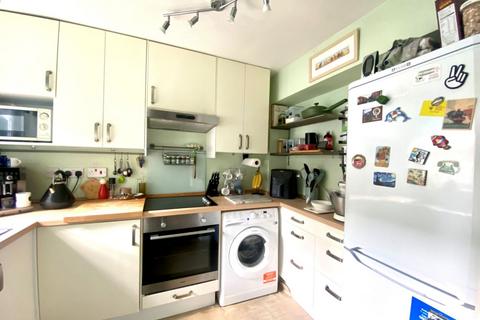 39 Dore Close, Northampton, NN3 8PZ