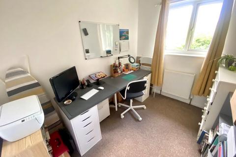 39 Dore Close, Northampton, NN3 8PZ