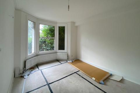 11 Trevelyan Road, London, SW17 9LS