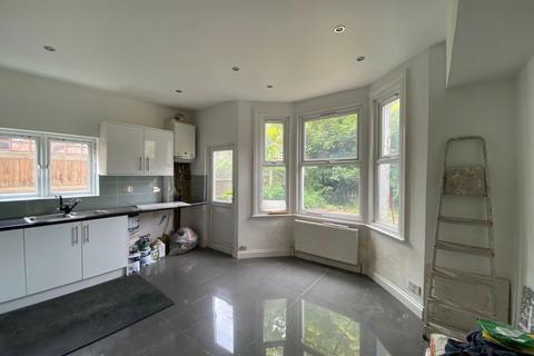 11 Trevelyan Road, London, SW17 9LS