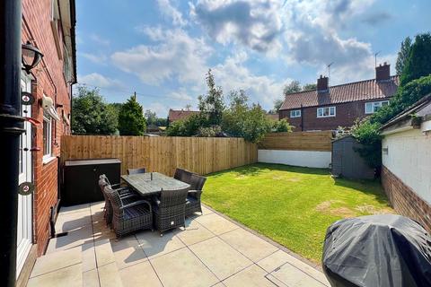 34 Brookside, Collingham, Wetherby, LS22 5AN